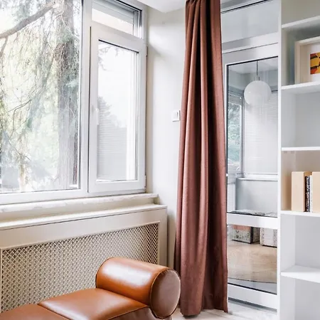Апартаменты Chic Flat W Closed Balcony 10 Min To Bebek Shore Стамбул