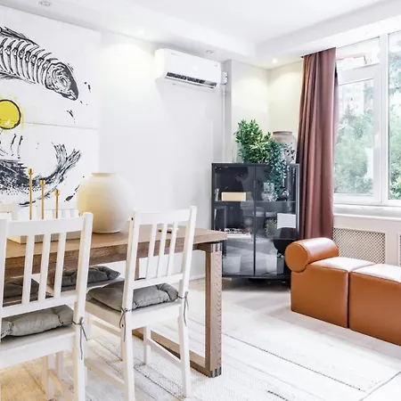 Апартаменты Chic Flat W Closed Balcony 10 Min To Bebek Shore *