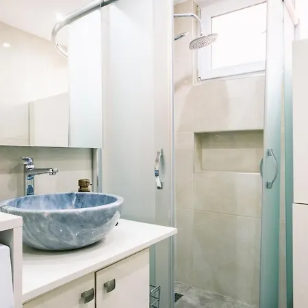 Chic Flat W Closed Balcony 10 Min To Bebek Shore Apartment Istanbul